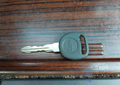 2002 Cadillac Escalade Luxury из США, поврежденный, VIN 1GYEK63NX2R118169